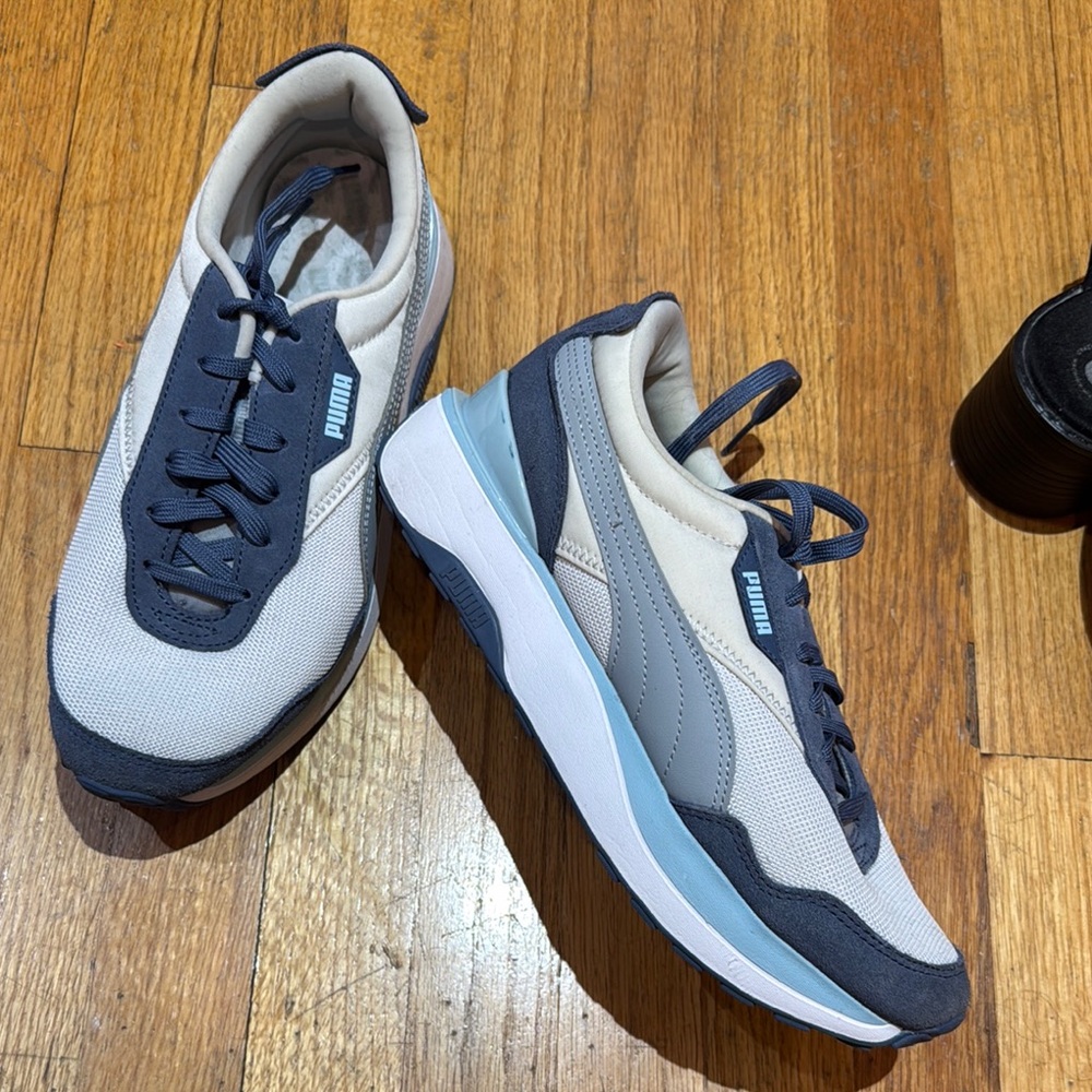 Puma Gray and Blue Sneakers Modern Athletic Design